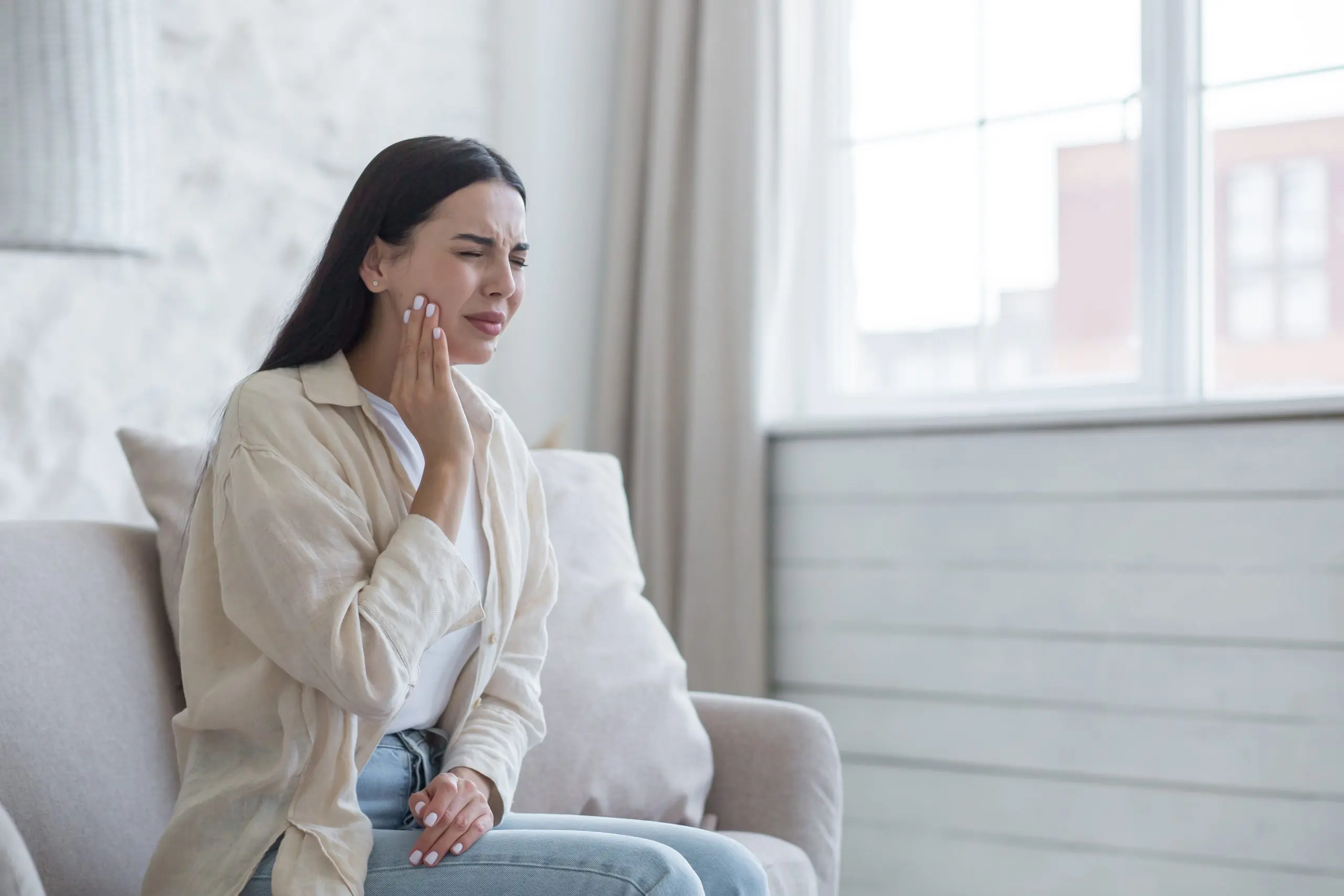 Sore tooth and dental emergency symptoms