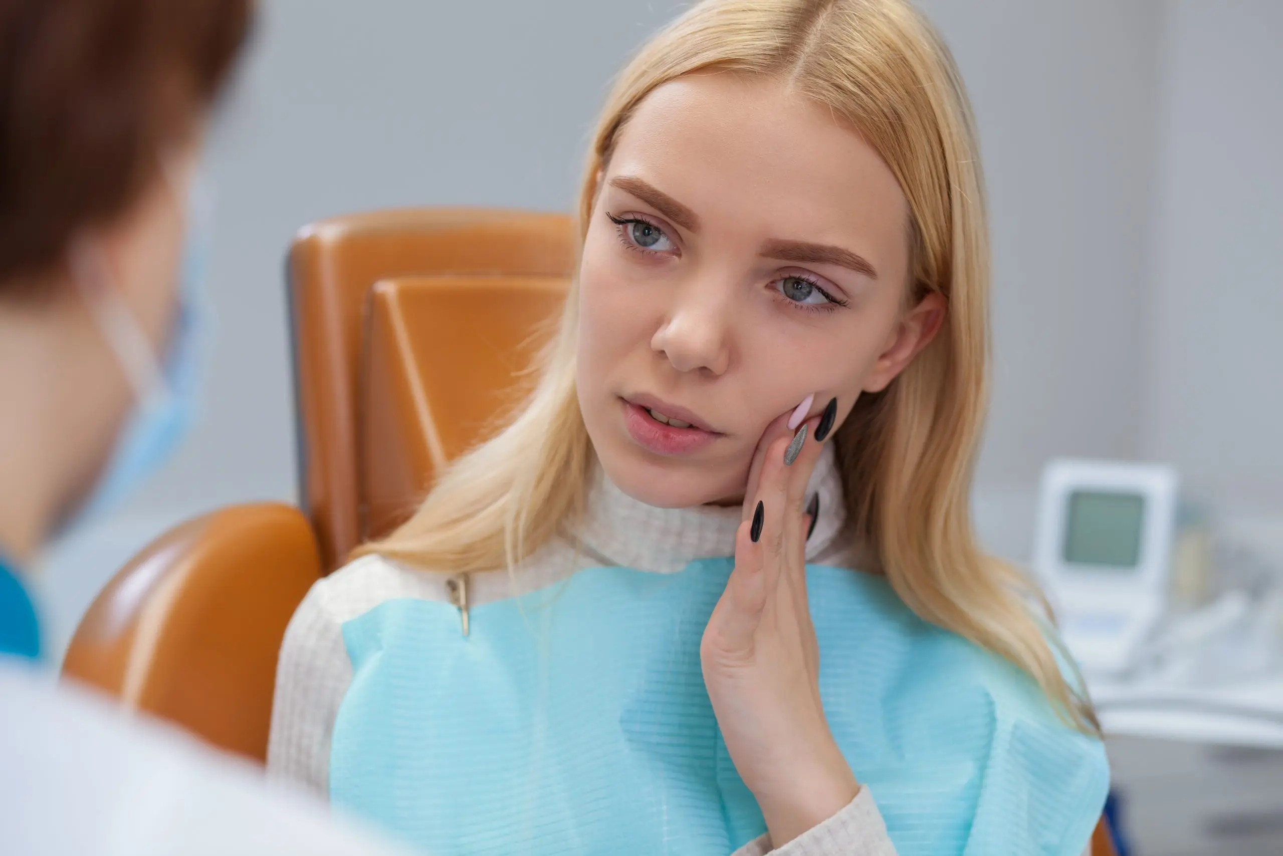 Tooth pain dental emergency